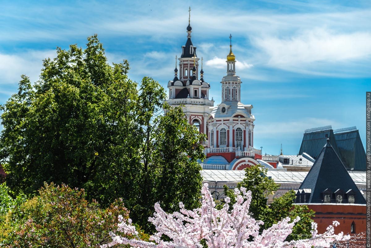 Автобусная прогулка по Москве (2018.05.06) img2239s.jpg