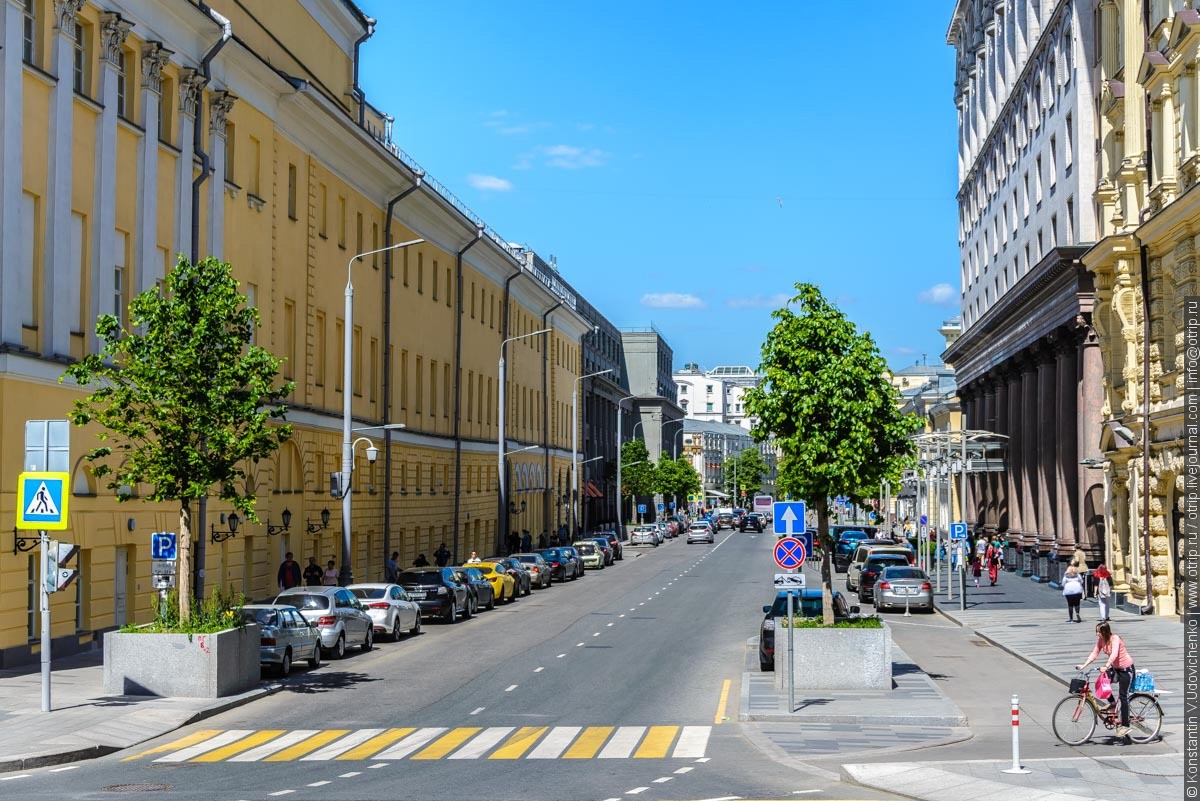 Автобусная прогулка по Москве (2018.05.06) img2241s.jpg