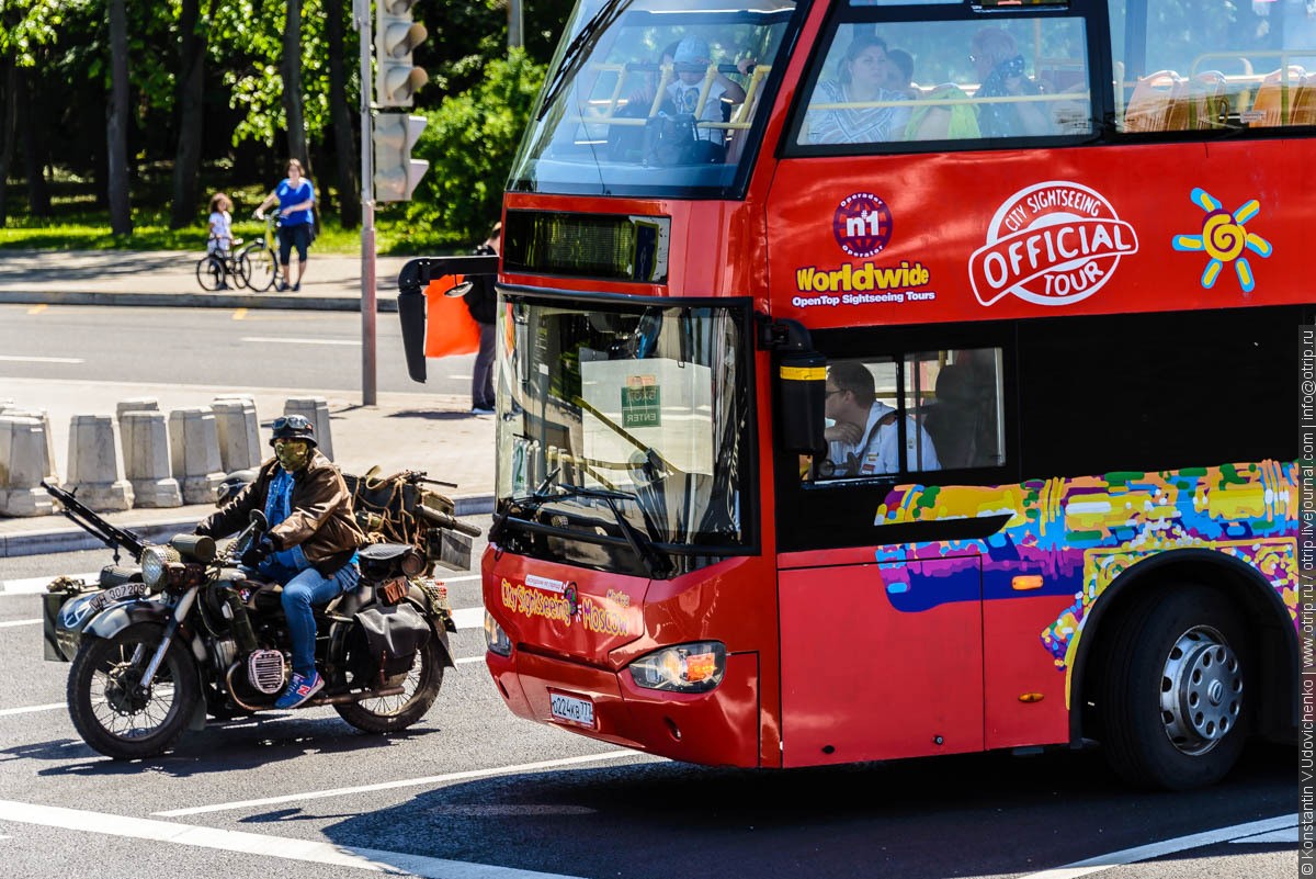 Автобусная прогулка по Москве (2018.05.06) img2421s.jpg