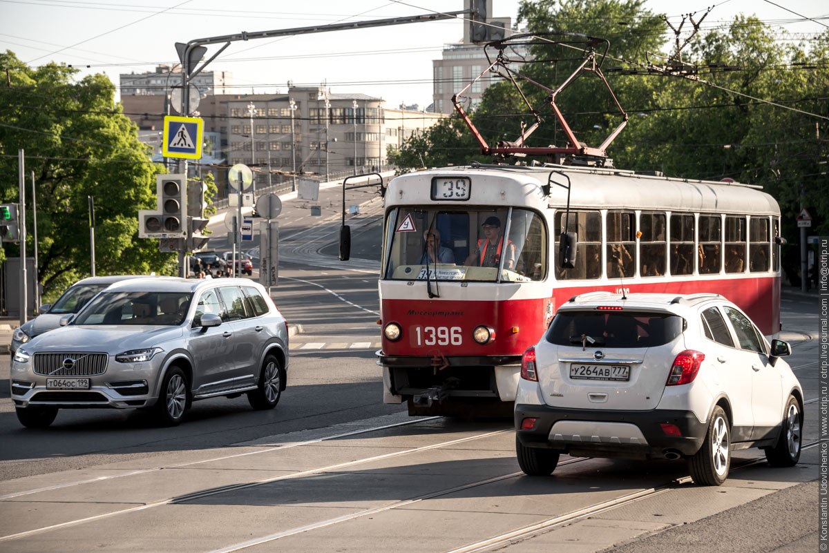 Москва - Чистые пруды - Кропоткинская (14.05.2016) img3611s.jpg