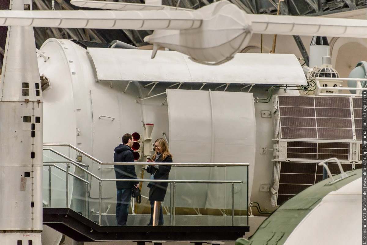 ВДНХ - Павильон Космос (22.04.2018) img0799s.jpg