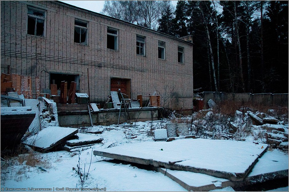 Заброшенная ВЧ (10.12.2011) 7714s_2.jpg