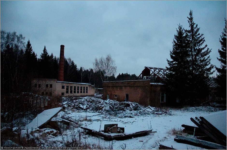 Заброшенная ВЧ (10.12.2011) 7797s_2.jpg