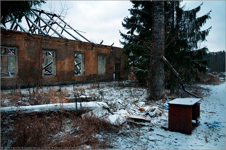 Заброшенная ВЧ (10.12.2011) 7895s_2.jpg