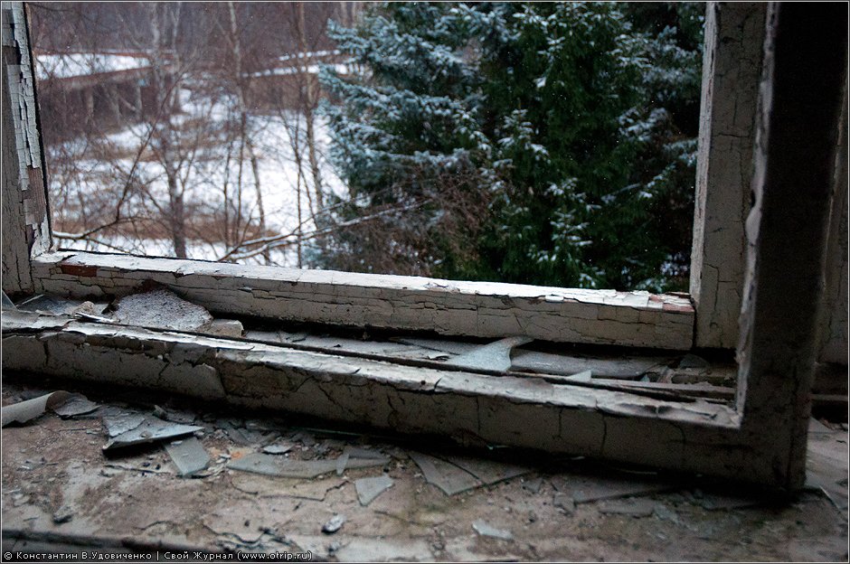 Заброшенная ВЧ (10.12.2011) 8199s_2.jpg
