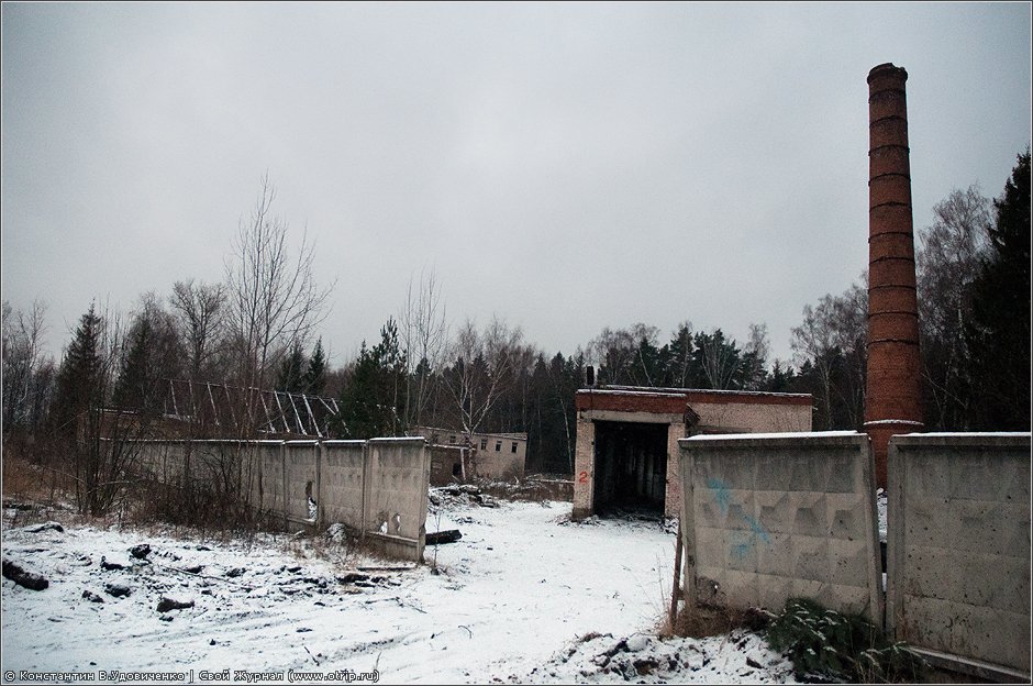 Заброшенная ВЧ (10.12.2011) 8430s_2.jpg