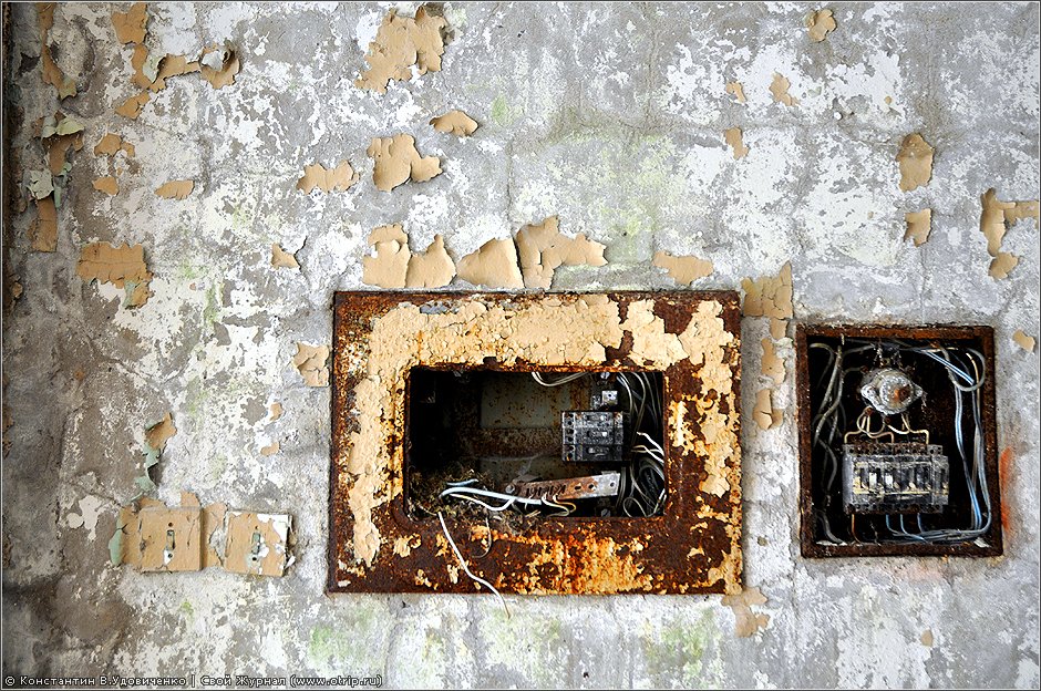 Заброшенный пансионат "Меркурий" (05.06.2011) 9473s_2.jpg