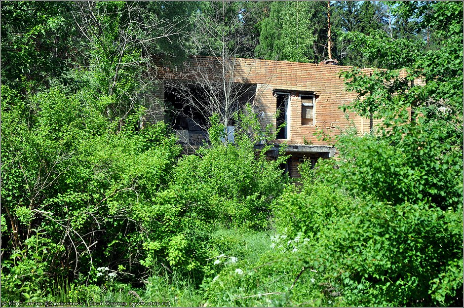 Заброшенный пансионат "Меркурий" (05.06.2011) 9494s_2.jpg